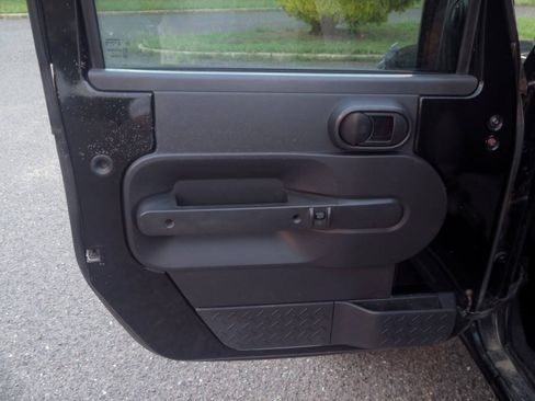 Used 2008 Jeep Wrangler Sahara w/ PWR Convenience Group AWD/4WD image 15