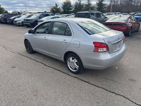 Used 2009 Toyota Yaris Sedan image 3