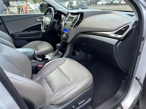 Used 2013 Hyundai Santa Fe Limited image 17