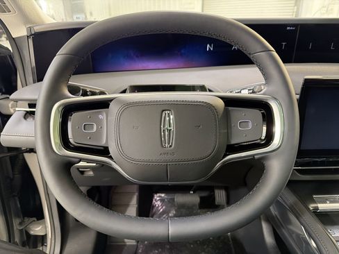 New 2026 Lincoln Nautilus Premier image 13