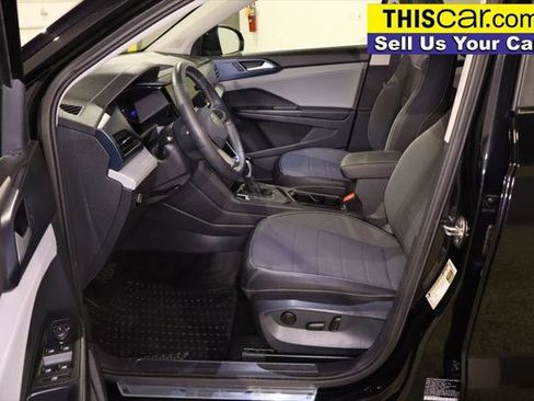 Used 2024 Volkswagen Taos SE FWD image 25
