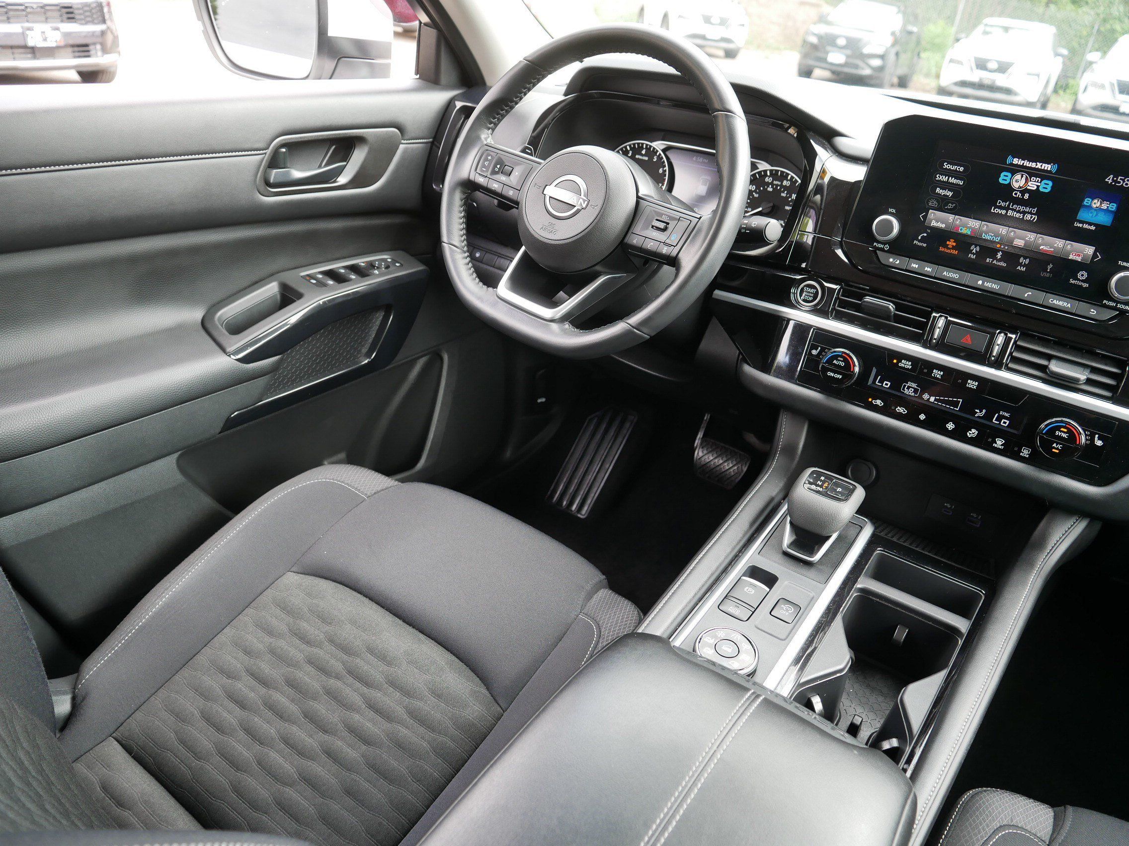 Certified 2024 Nissan Pathfinder SV AWD/4WD image 9