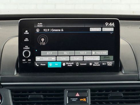 Used 2025 Honda Pilot EX-L image 29