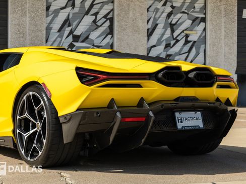 Used 2024 Lamborghini Revuelto AWD/4WD image 12