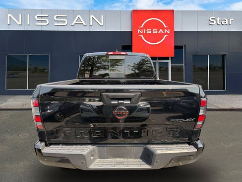 Used 2024 Nissan Frontier PRO-4X w/ Technology Package AWD/4WD image 5