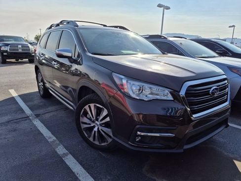 Used 2019 Subaru Ascent Touring w/ Popular Package #3 AWD/4WD image 3