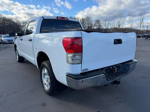 Used 2012 Toyota Tundra 4x4 CrewMax image 4