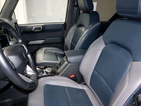 Used 2023 Ford Bronco Outer Banks image 25