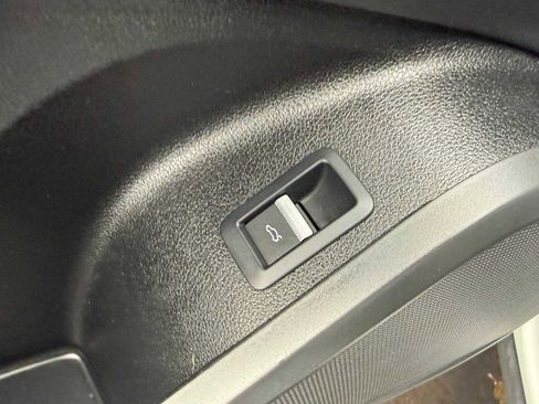 Used 2019 Audi Q5 2.0T Premium Plus w/ Premium Plus Package image 14