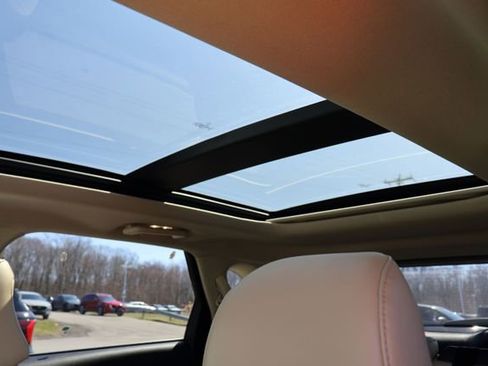 Used 2022 Ford Edge SEL w/ Convenience Package image 8