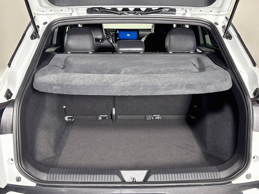 Certified 2024 Volkswagen ID.4 2WD image 22