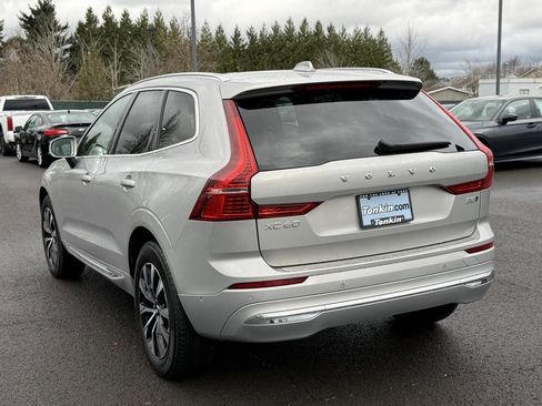 Used 2023 Volvo XC60 B5 Plus image 6