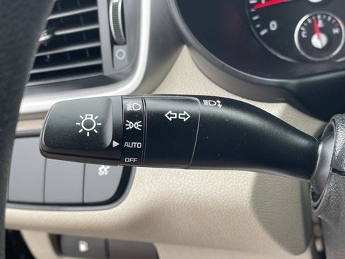 Used 2017 Kia Sorento FWD image 32