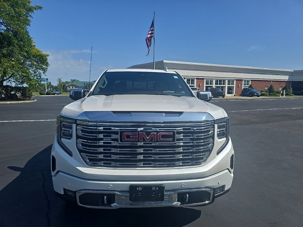 Used 2023 GMC Sierra 1500 Denali w/ Denali Reserve Package AWD/4WD image 12