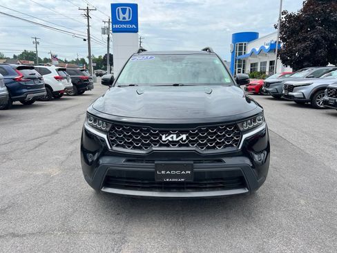 Used 2023 Kia Sorento S w/ Panoramic Sunroof Package AWD/4WD image 8