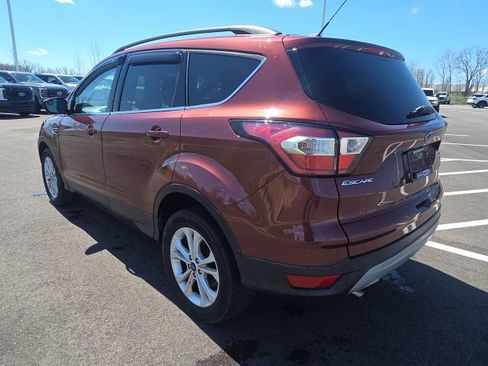 Used 2018 Ford Escape SE AWD/4WD image 14