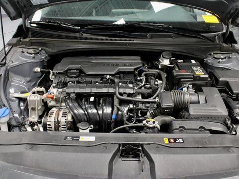 Used 2024 Hyundai Elantra SEL FWD image 17