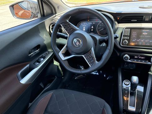 Used 2019 Nissan Kicks SR FWD image 25