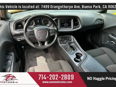 Used 2018 Dodge Challenger SXT image 19