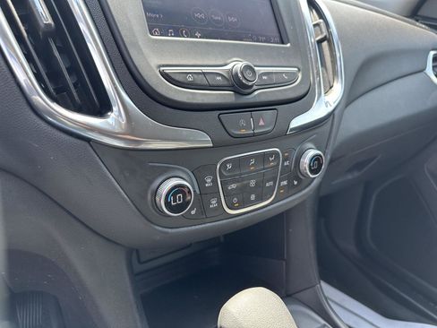 Used 2024 Chevrolet Equinox LT image 31