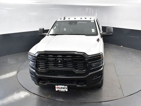 New 2025 RAM 2500 Tradesman w/ Bed Convenience Group AWD/4WD image 35