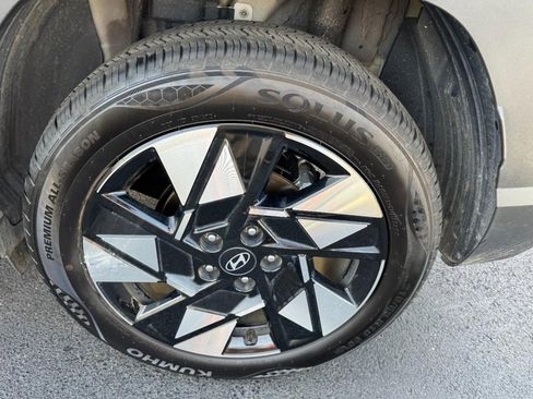 Certified 2025 Hyundai Kona SEL image 7