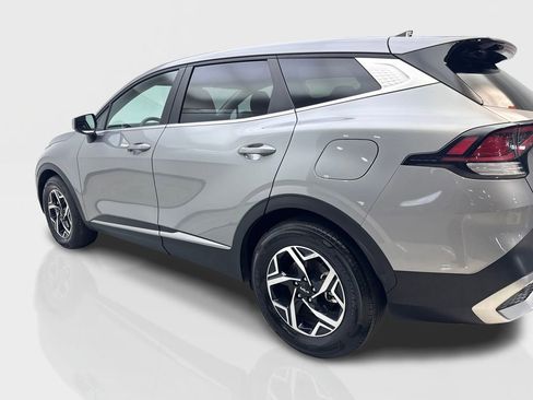 Used 2025 Kia Sportage LX FWD image 14