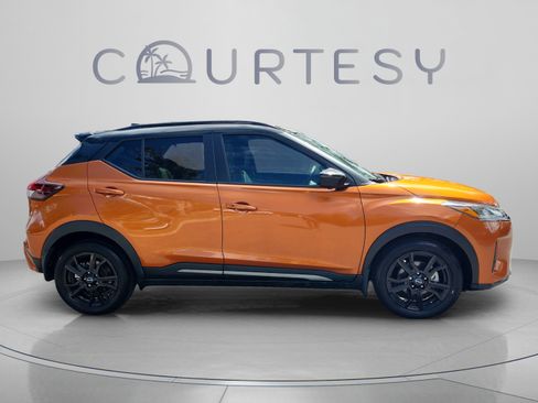 Certified 2024 Nissan Kicks SR w/ SR Premium Package FWD image 8