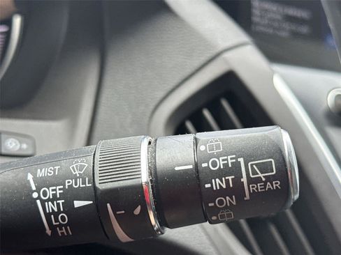 Used 2018 Acura MDX SH-AWD image 26