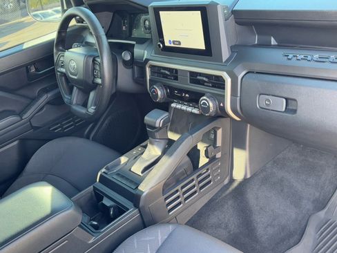 Used 2025 Toyota Tacoma SR w/ SR Upgrade Package image 9
