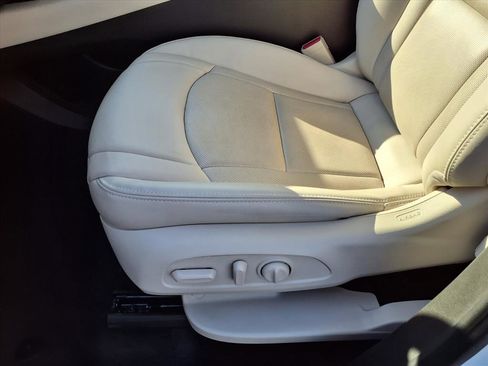 Used 2023 Buick Enclave Essence w/ Experience Buick Package image 25