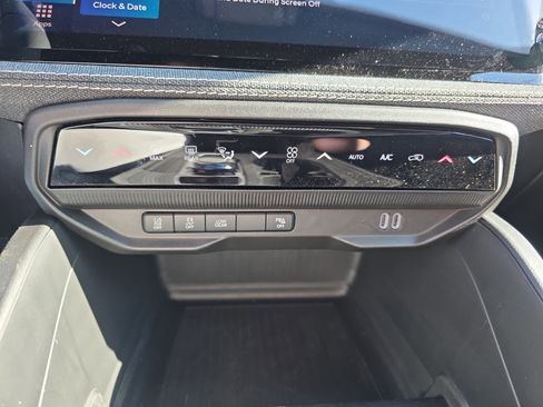 New 2026 Jeep Cherokee Laredo AWD/4WD image 7