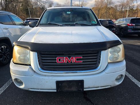 Used 2005 GMC Envoy XUV SLE image 2