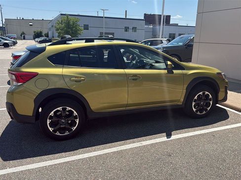 Used 2023 Subaru Crosstrek 2.0i Premium AWD/4WD image 6
