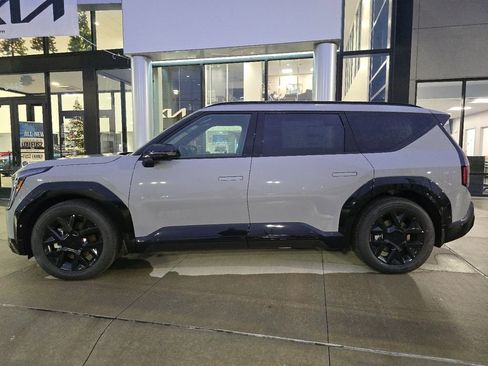 New 2026 Kia EV9 Land w/ Nightfall Edition Package image 17