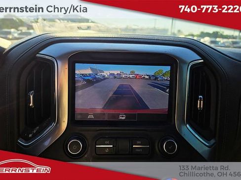 Used 2021 Chevrolet Silverado 1500 LT Trail Boss w/ Convenience Package II AWD/4WD image 17