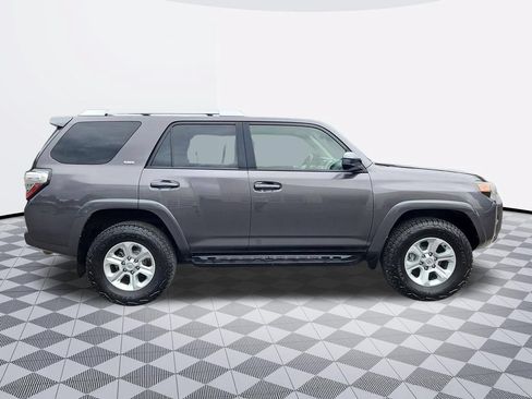 Used 2016 Toyota 4Runner SR5 AWD/4WD image 7