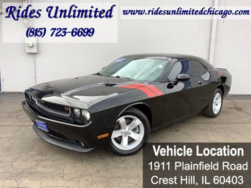 Used 2011 Dodge Challenger R/T w/ Sound Group II image 2