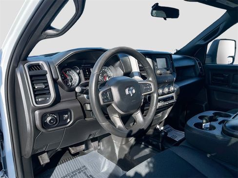 Used 2024 RAM 2500 Tradesman w/ Protection Group image 9