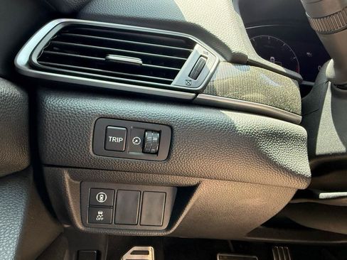 Used 2022 Honda Accord Sport image 11