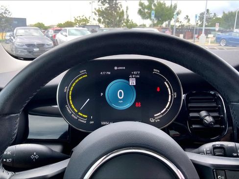 Certified 2024 MINI Cooper SE FWD image 20