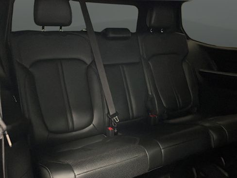 Used 2023 Jeep Wagoneer Series III w/ Rear Seat Video Group 1 AWD/4WD image 25