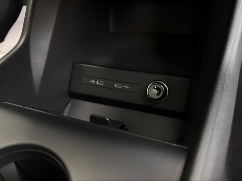 Used 2023 Audi Q4 e-tron Premium Plus image 15