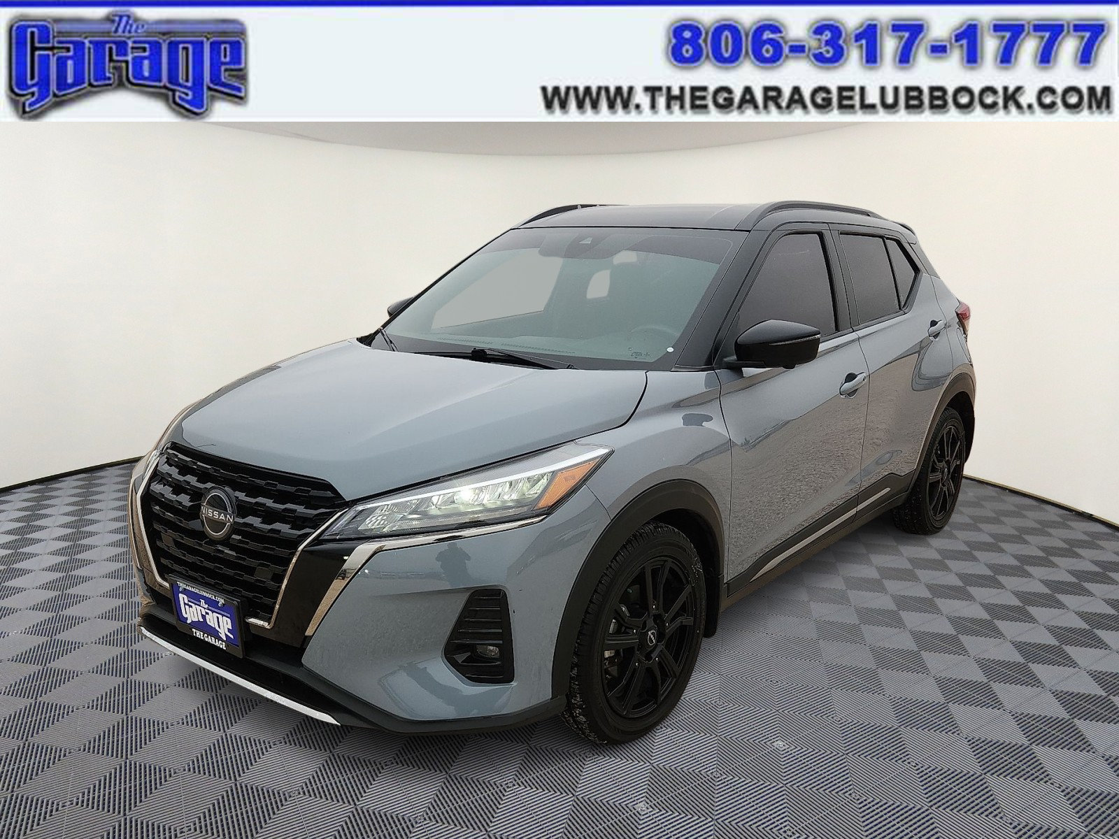 Used 2023 Nissan Kicks SR FWD image 1