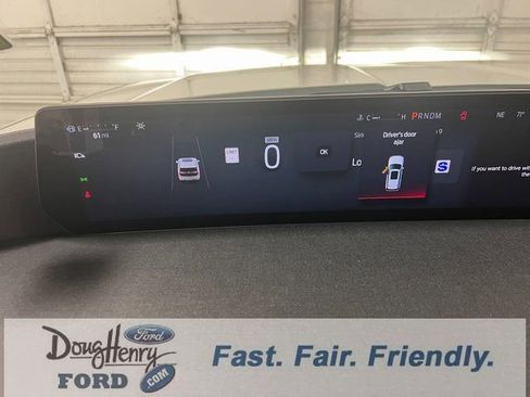 New 2026 Ford Expedition Active image 57