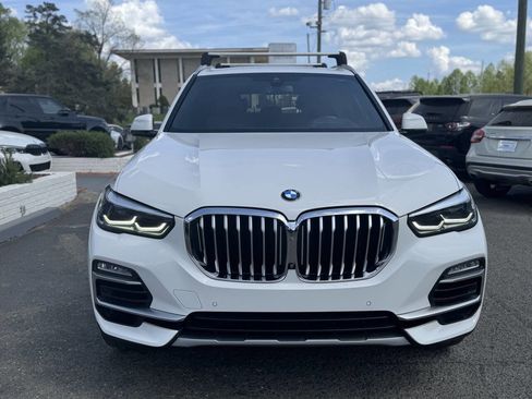 Used 2019 BMW X5 xDrive50i w/ Luxury Seating Package image 3