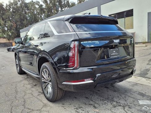 New 2026 Cadillac Escalade IQ Luxury 1 image 10