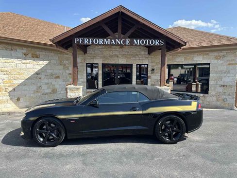 Used 2014 Chevrolet Camaro SS w/ RS Package RWD image 2