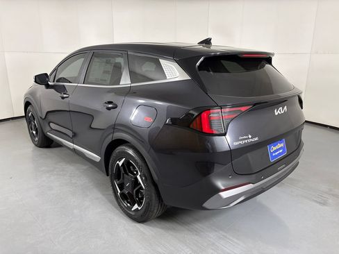 New 2026 Kia Sportage EX FWD image 6