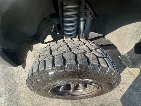 Used 2010 Ford F250 XLT image 19